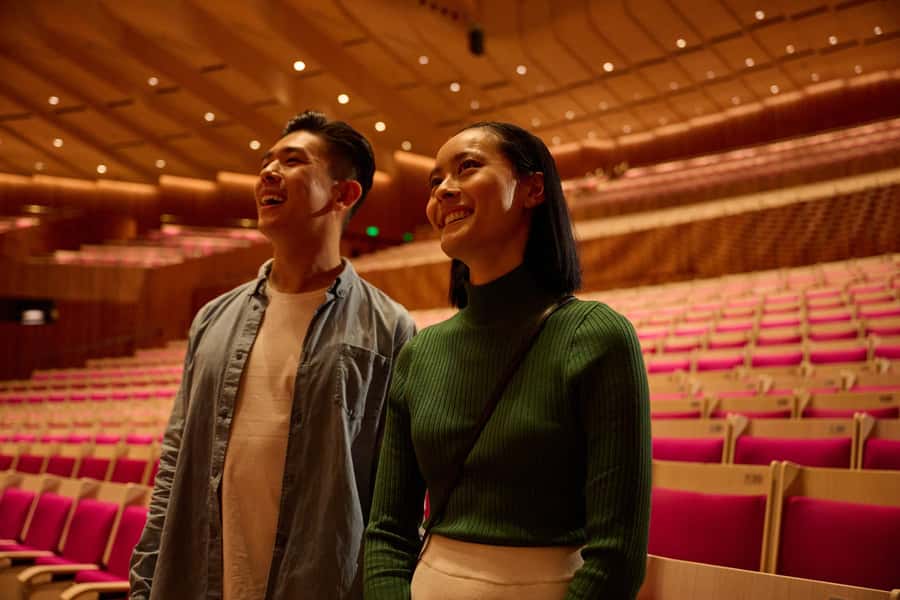 Sydney: 1-Hour Opera House Tour with Meal and Drink - Who should book this experience?