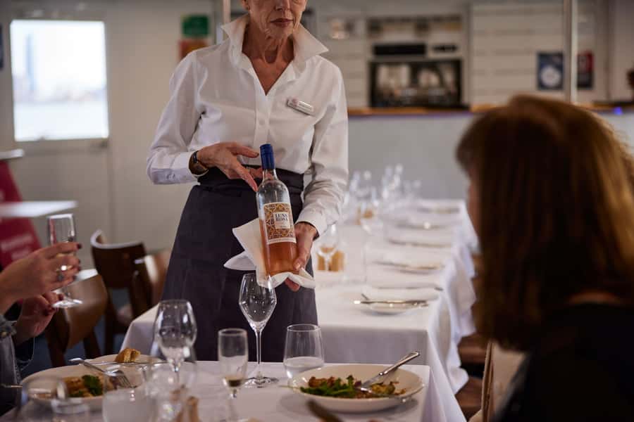 Sydney: 3-Course All Inclusive Dinner Harbour Cruise - Should you book the Sydney dinner cruise?