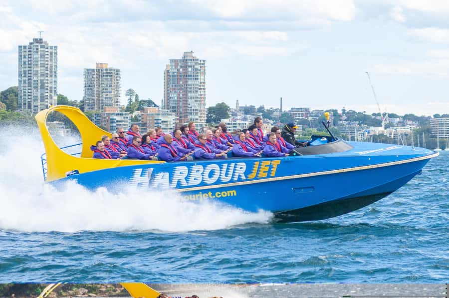 Sydney: 30-Minute Jet Boat Ride from Darling Harbour - Sydney landmarks from the water