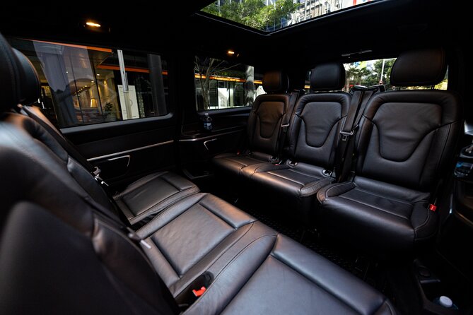 Sydney Airport Premium (DEPARTURE) Transfer - Domestic and international terminal drop-offs
