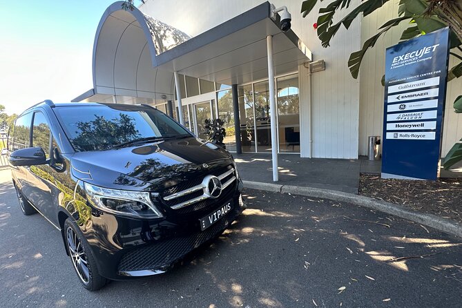 Sydney Airport Private Car Arrival Transfer - Flight delays, traffic, and early-morning arrivals