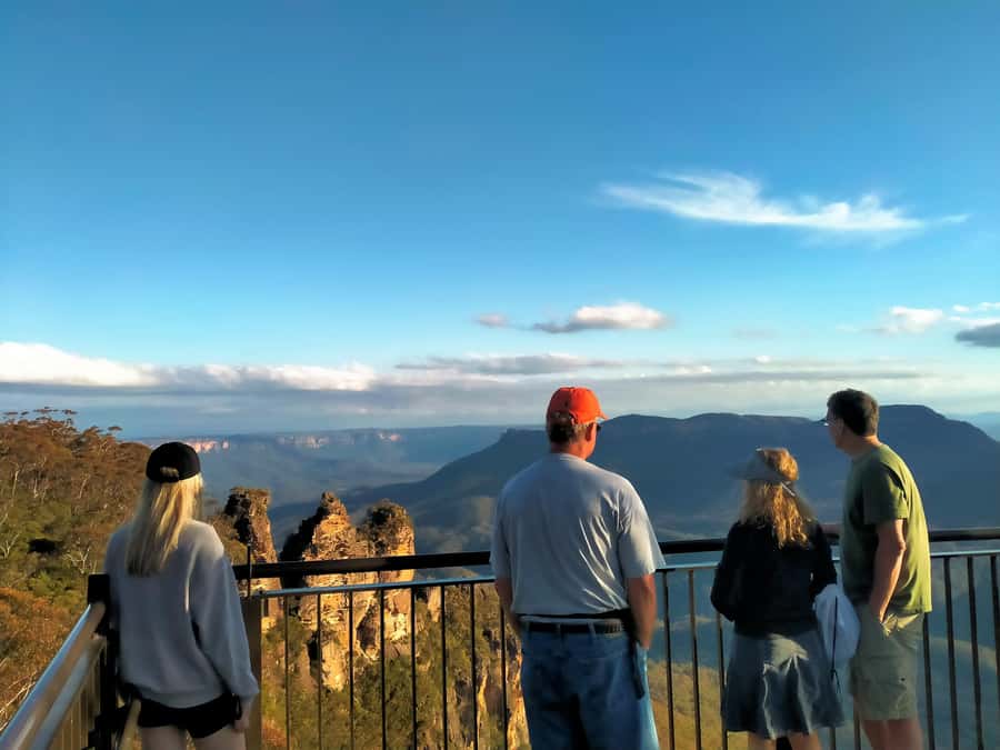 Sydney: Blue Mountains Late Start, Walks Waterfalls & Koalas - The working farm and the koala encounter