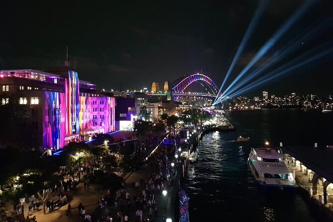 Sydney: Book A Local Host - Ferry rides, beaches, and local Sydney