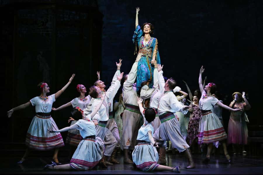 Sydney: Carmen at the Sydney Opera House - Arriving from Circular Quay