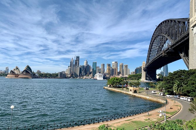 Sydney City, Harbour & Bondi Private Tour, with Airport pick up or drop off - Bondi Beach gives you breathing room