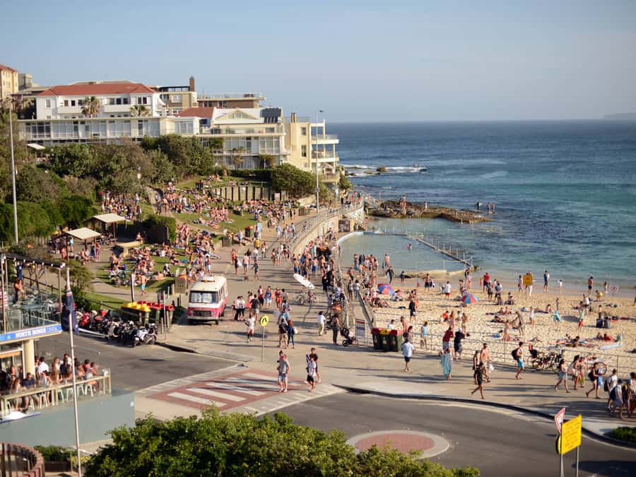 Sydney: City Highlights Guided Bus Tour - A fast route from Hyde Park to the Pacific