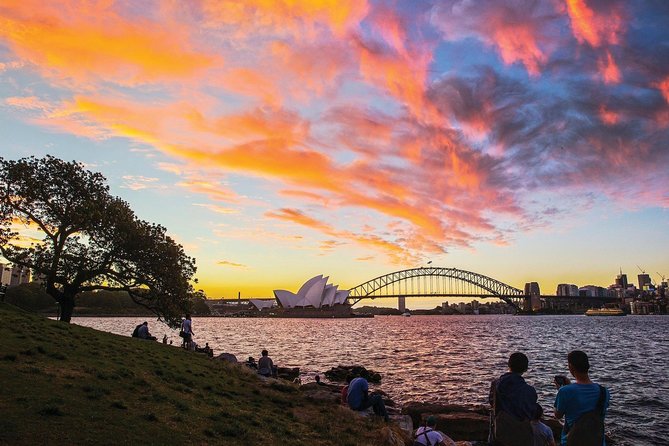 Sydney City Highlights & Hidden Gems: Private or Small Group Tour - Bondi Beach and the Tamarama stretch