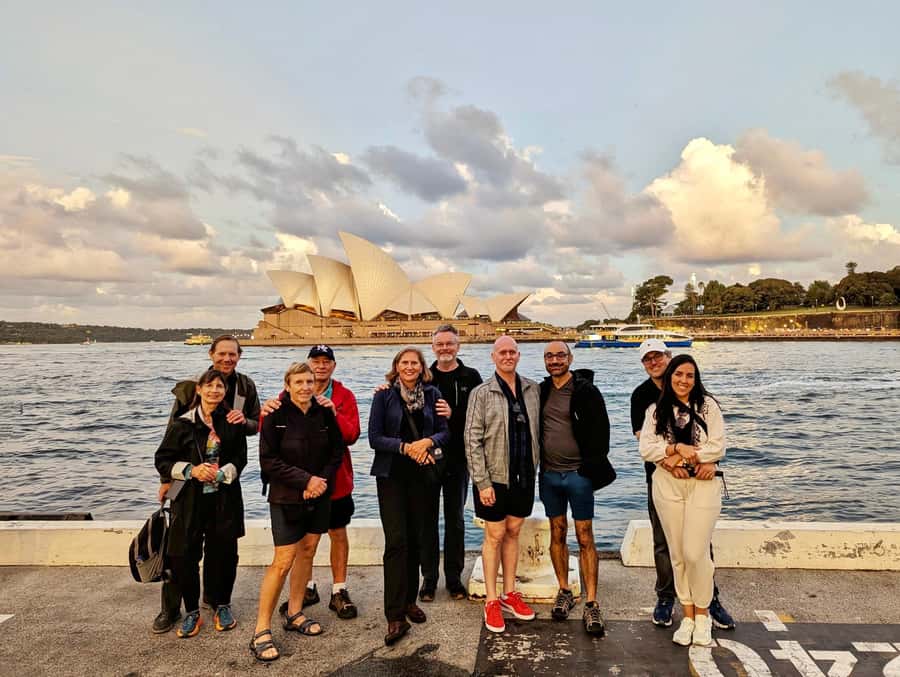Sydney: City & The Rocks 3.5-Hour Walking Tour with a Drink - Customs House gives you Sydney in one glance