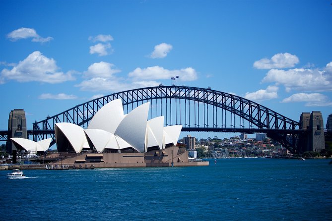 Sydney Coastal Escape | Private Mercedes Tour Sydney - Milsons Point and the northern harbour view
