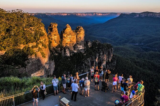 Sydney Combo: Morning Sightseeing to Bondi & Harbour Lunch Cruise - Centennial Park, Paddington, and Darling Harbour