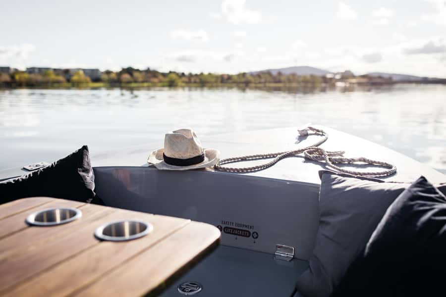 Sydney: Electric Boat Rental from Cabarita Point - A self-driven boat on Sydney’s Parramatta River