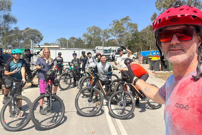 Sydney Electric Mountain Bike Guided Tour - E-bikes, helmets, and protective gear