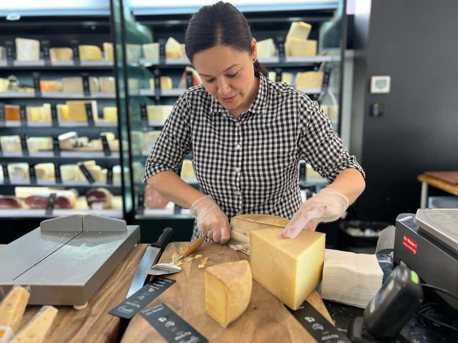Sydney: Food Tour in Trendy Surry Hills with 8 Tastings - Why Surry Hills makes a good food tour setting