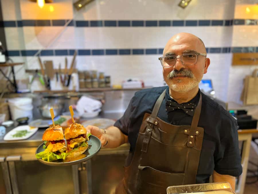 Sydney: Food Tour in Trendy Surry Hills with 8 Tastings - Should you book it?