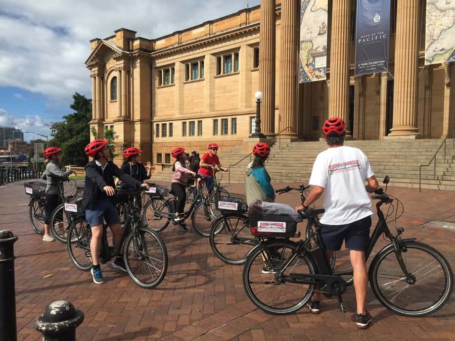 Sydney: Guided Harbour E-Bike Tour - Mrs Macquarie’s Road and the Opera House view