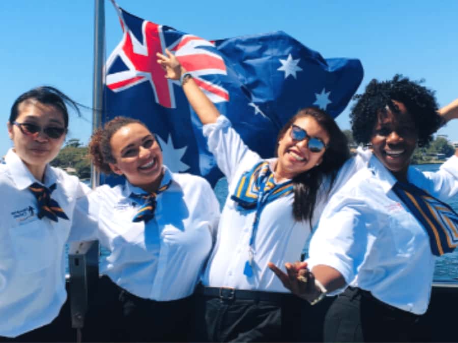 Sydney Harbour: 3-Hour Lunch Cruise with Live Music - Moving upstairs for the best harbour views