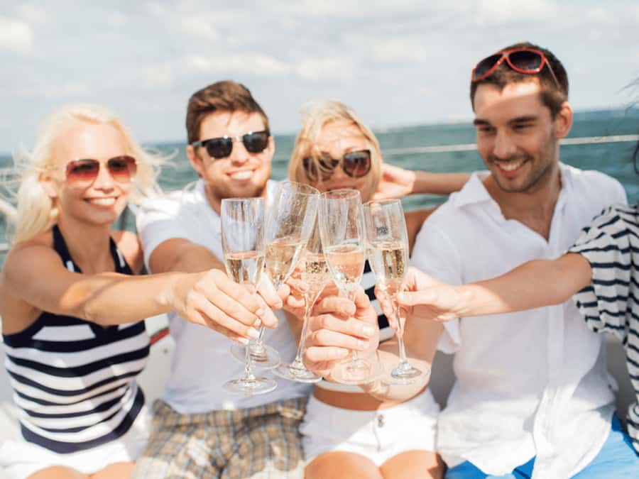 Sydney Harbour: 3-Hour Lunch Cruise with Live Music - Who will enjoy this cruise most