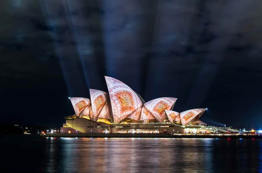 Sydney Harbour: 30 Minute Slow Jet Boat Vivid Cruise - Timing, safety, and practical details