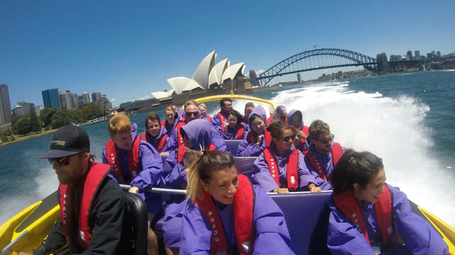 Sydney Harbour: 45-Minute Extreme Adrenaline Rush Ride - What the 45-minute route feels like