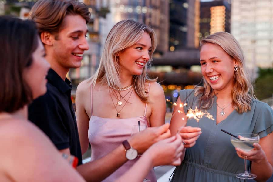 Sydney: Harbour Dinner Cruise with 3, 4 or 6-Course Menu - Service, music, and the dining atmosphere