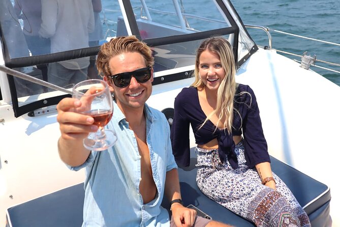 Sydney Harbour Highlights & Aussie Bites Catamaran Cruise - What you get to eat and drink