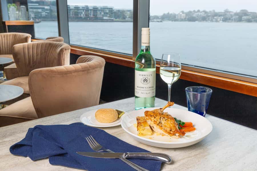 Sydney: Harbour Lunch Cruise with 2 or 3-Course Menu - The open decks are where the photographs happen
