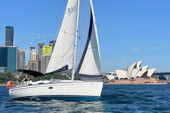 Sydney Harbour Sailing Experience - Seeing the Opera House from the water
