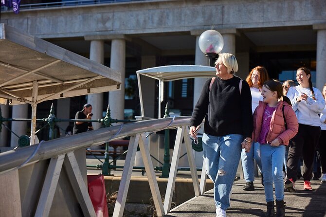 Sydney Harbour Sightseeing Cruise Morning or Afternoon Departure - A 90-minute circuit around the harbour