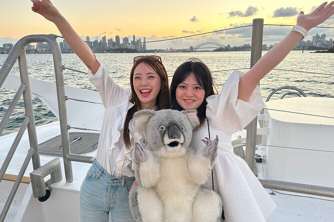 Sydney Harbour Sightseeing Highlights Cruise - Taronga Zoo, Bradley’s Head, and Kirribilli House
