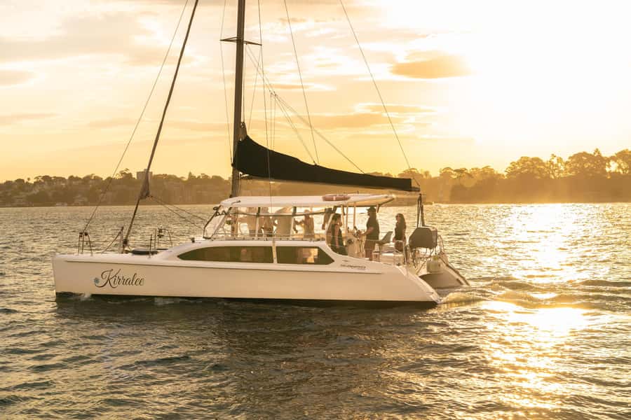 Sydney Harbour: Sunset Catamaran Cruise - At a glance
