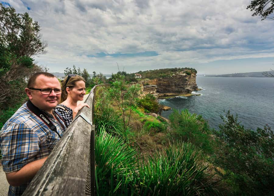 Sydney Harbour to Bondi: Small Group Half–Day Experience - Key points at a glance