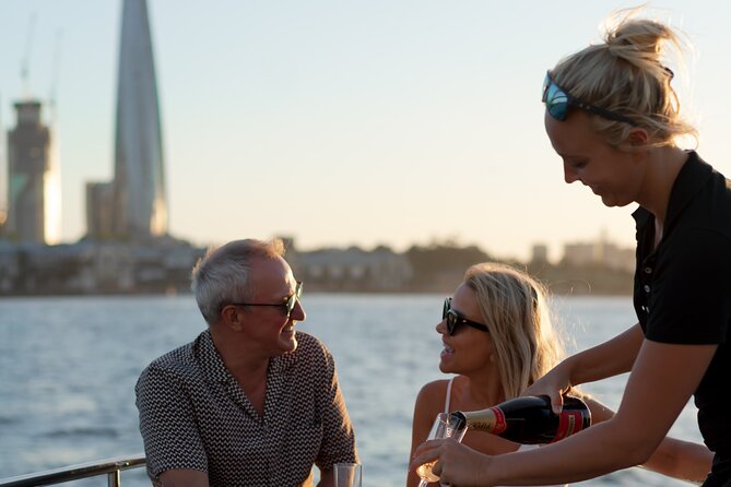 Sydney Harbour Twilight Cruise - Champagne, comfort, and the mood of the evening