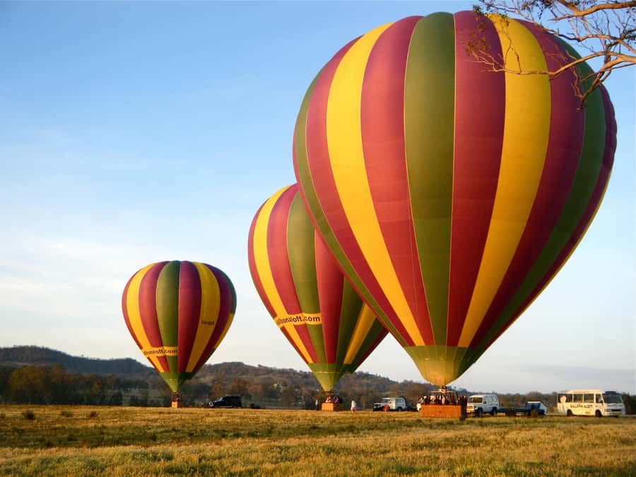 Sydney: Hunter Valley Sunrise Balloon Flight with Transfer - Sunrise over Hunter Valley, from a balloon basket