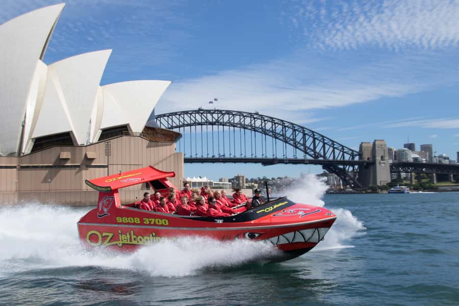 Sydney: Jet Boat Adventure Ride from Circular Quay - The safety briefing and boarding