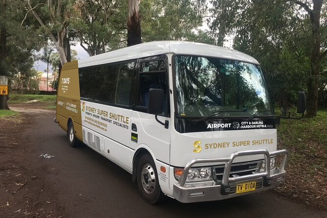 Sydney Kingsford Smith Airport: Shared Transfer to Sydney CBD - Punctual drivers can make the service worthwhile