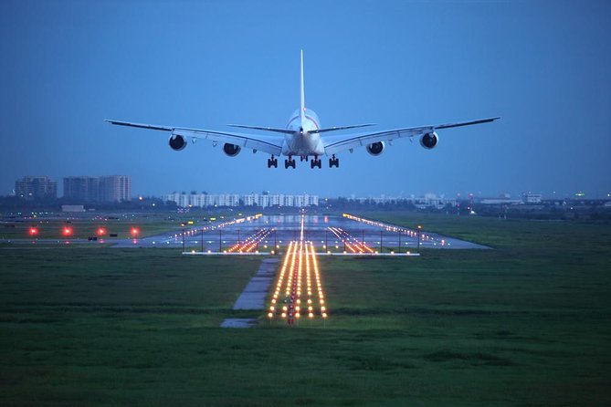 Sydney Kingsford Smith Airport: Shared Transfer to Sydney CBD - What the shared minivan feels like