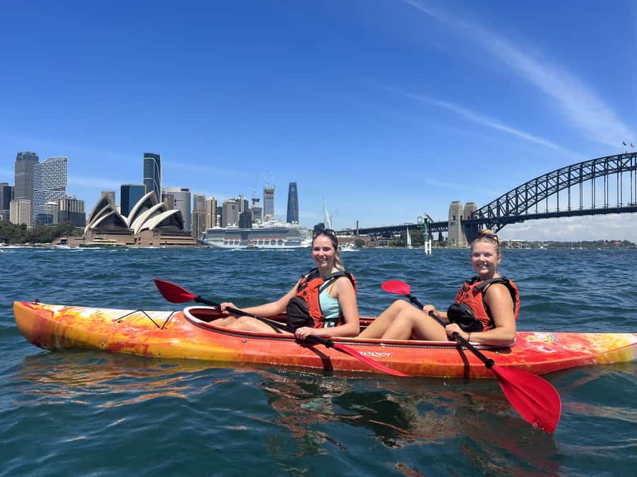 Sydney: Opera House and Harbour Guided Kayak Tour - The Opera House photo stop