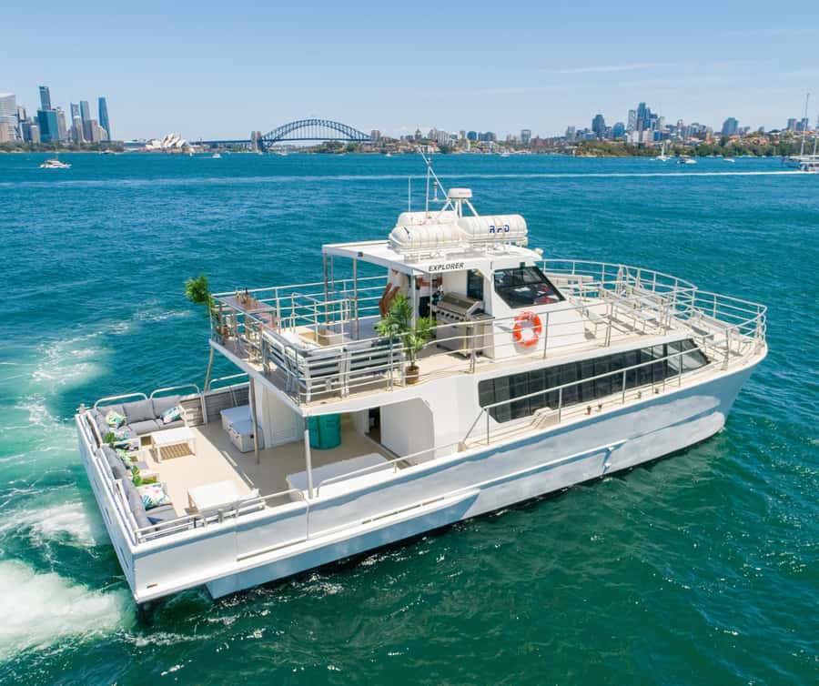Sydney: Premium Catamaran Vivid Cruise with Welcome Drink - Why a Vivid cruise works better than fighting the crowds