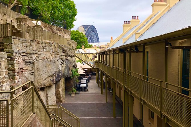 Sydney: PRIVATE City Highlights & Ocean Front Luxe Tour (4h) - Bondi Beach: thirty minutes by the sand
