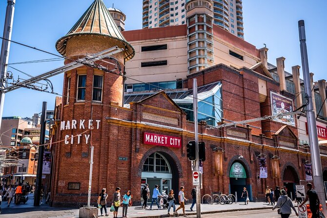 Sydney Private Custom Tour: Highlights & Hidden Gems with a Local - Arcade details and creative backstreets