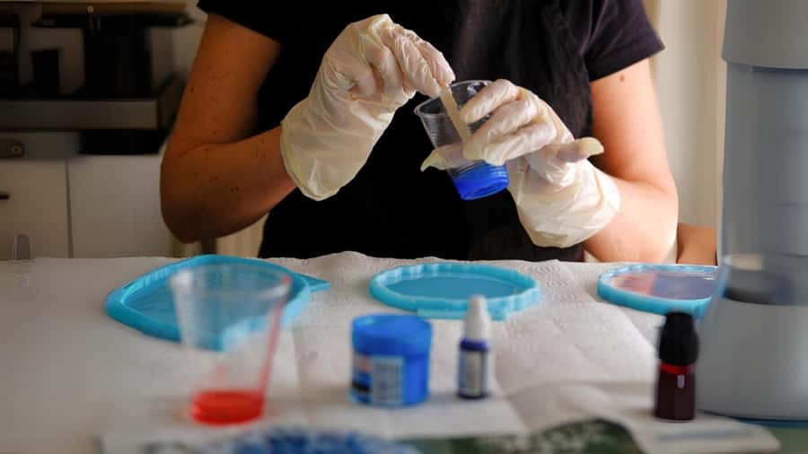 Sydney: Resin Art Classes - Cheeseboards & Coasters - Epoxy, pigments, and embellishments are included