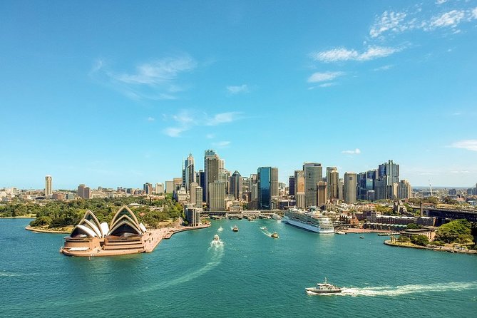 Sydney’s Iconic Sights: A Self-Guided Audio Tour - A drink and a story at Fortune of War
