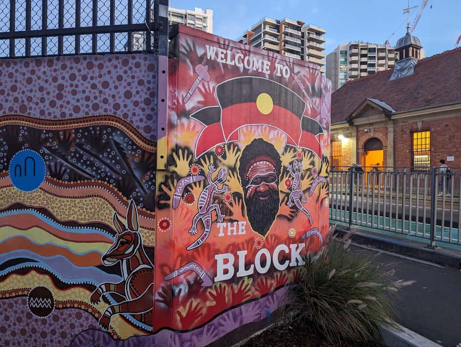 Sydney: Street Art & Small Bar Tour with Complimentary Drink - What happens at the three bar stops