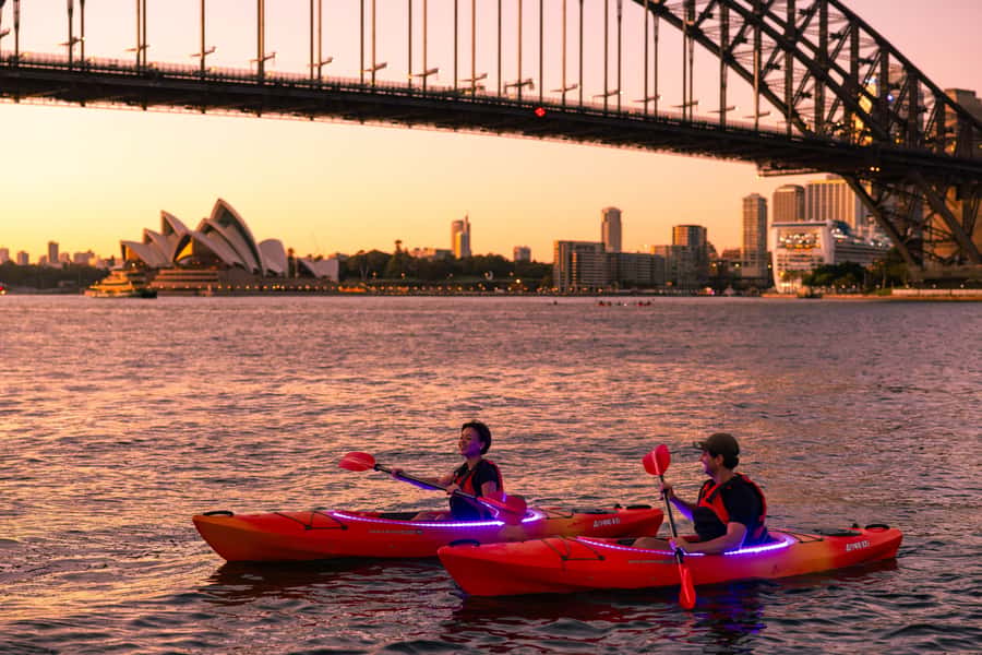 Sydney: Sunrise Kayak, Opera House & Under Harbour Bridge - The 15-minute safety briefing and kayak setup