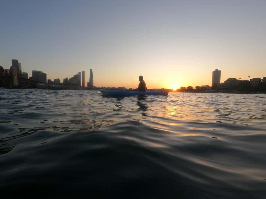 Sydney: Sunset Kayak - Opera & Harbour Bridge Tour (5p. max) - The Opera House at sunset