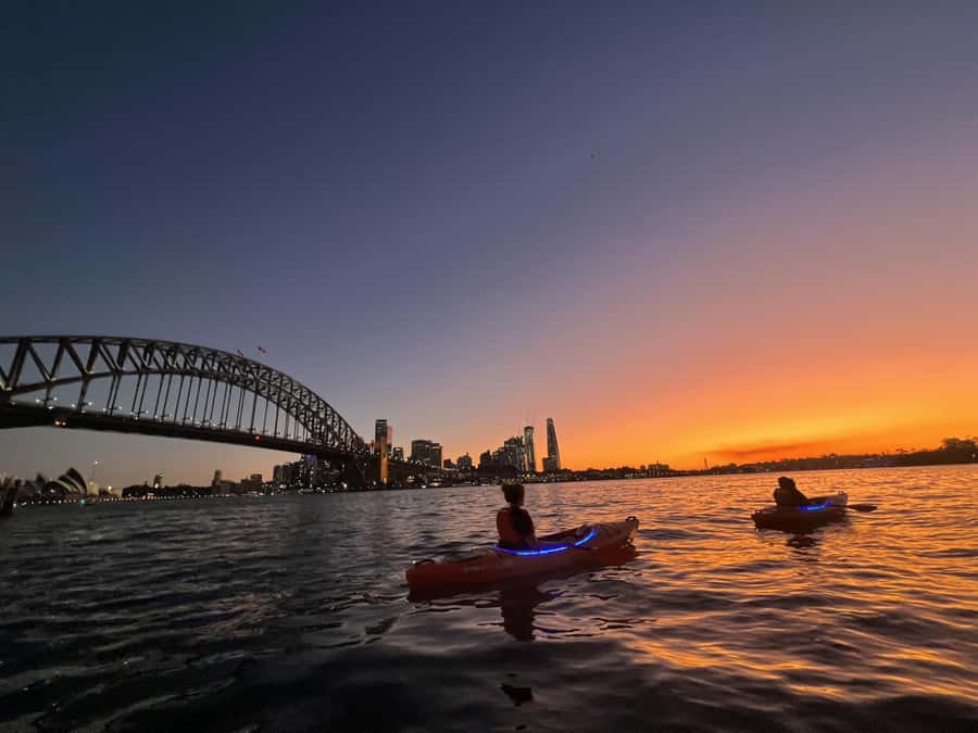 Sydney: Sunset Kayak Tour on Sydney Harbour - Why Sunset Changes Sydney Harbour
