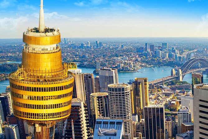 Sydney Tower Eye Ticket - Using the binoculars and touchscreens