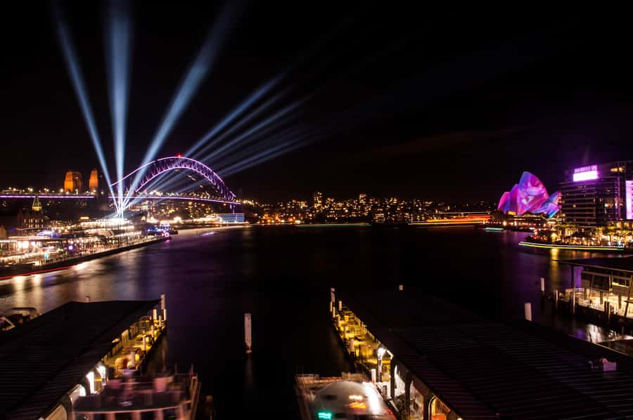 Sydney: Vivid Festival of Light Harbor Cruise with Dinner - Sydney Opera House sails from the water
