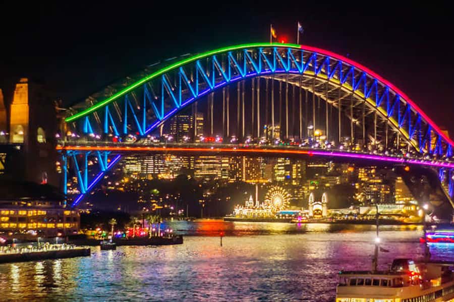 Sydney: Vivid Harbour Cruise with Canapes - Boarding at Pier 2 in Walsh Bay