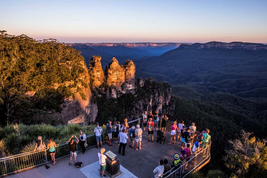 Sydney: Waterfall Bushwalk and Blue Mountain Sunset Day Trip - Guides make a real difference